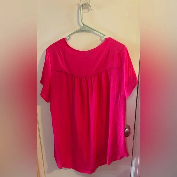 Torrid Women's Pink Blouse - Picture 2 of 4